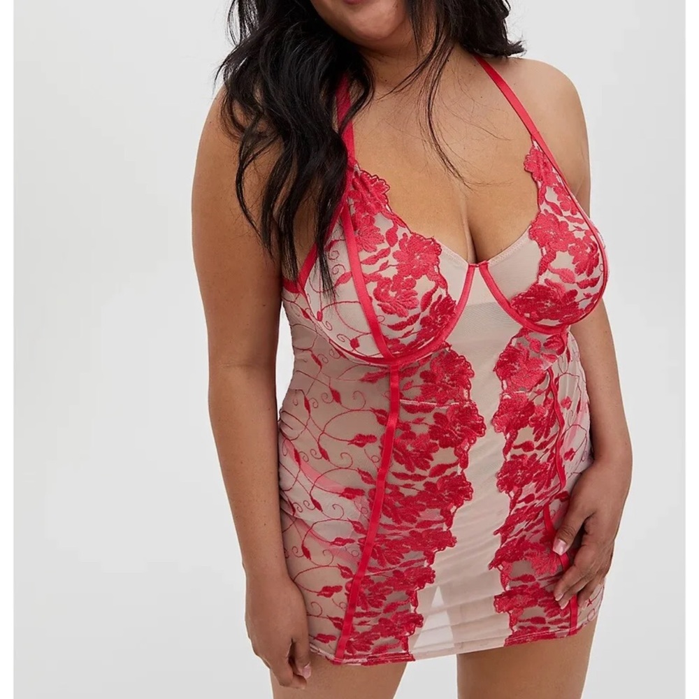 NWT Torrid Raspberry Pink‎ Embroidered Mesh Underwire Lingerie Size 5X